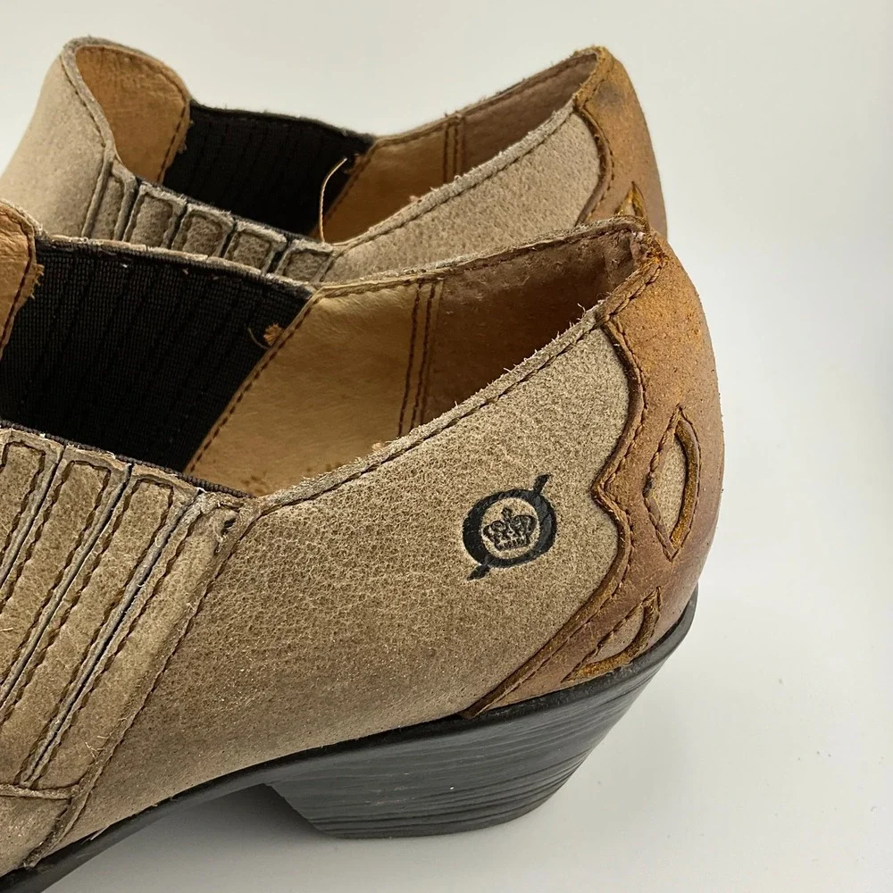 Born Amibeth Basa Nova Taupe‎ & Brown Leather Ankle Bootie B75516 Women Size 7.5